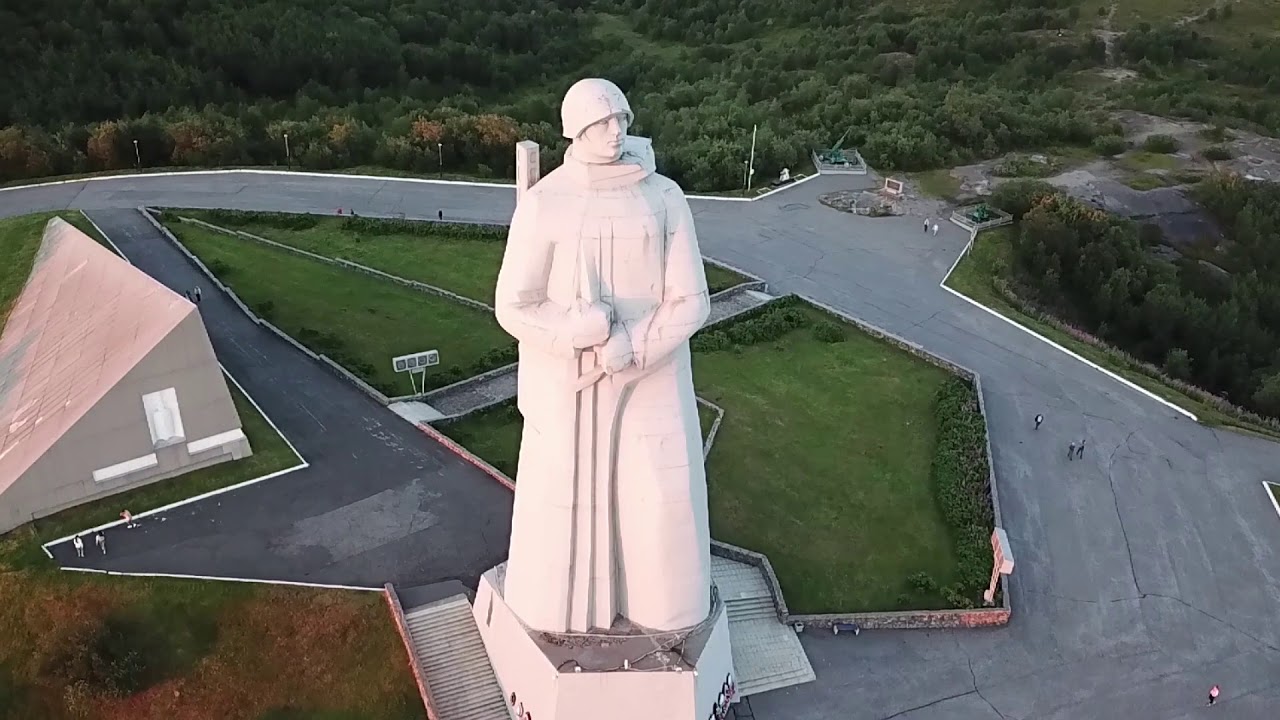 Мемориал «Защитникам советского Заполярья»